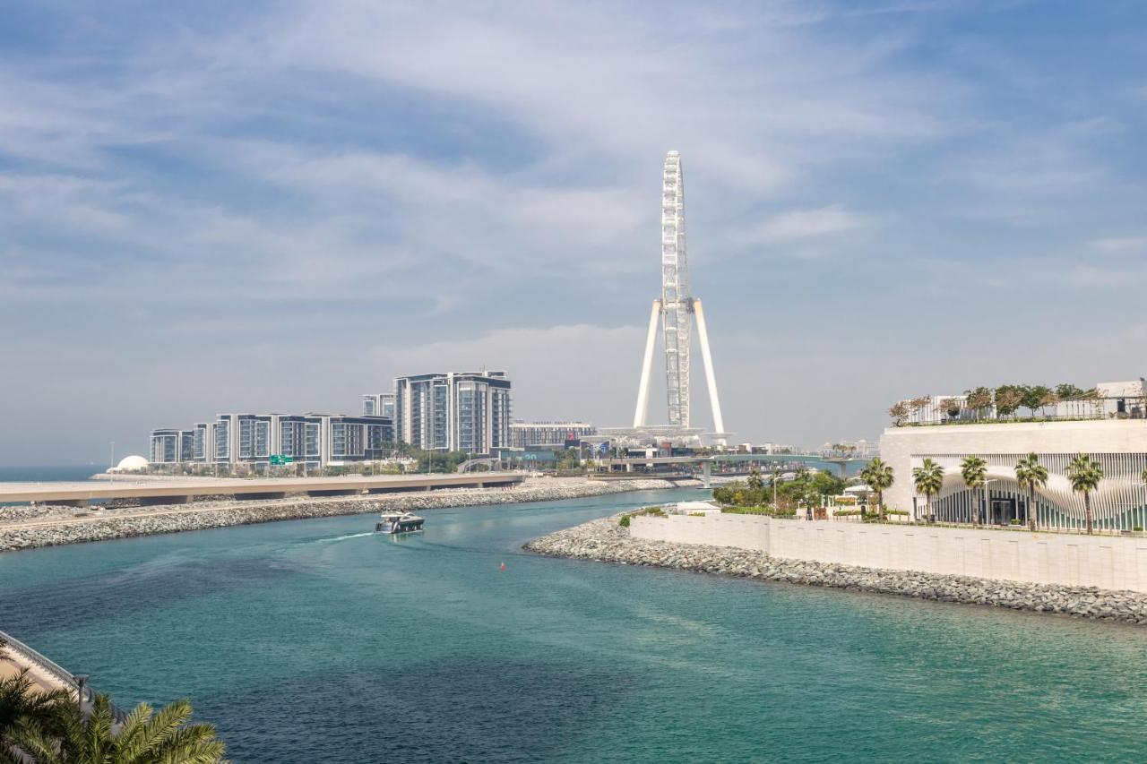 Waves Holiday Home - Waterfront Apartment With Breathtaking Sea Views Дубай Екстериор снимка